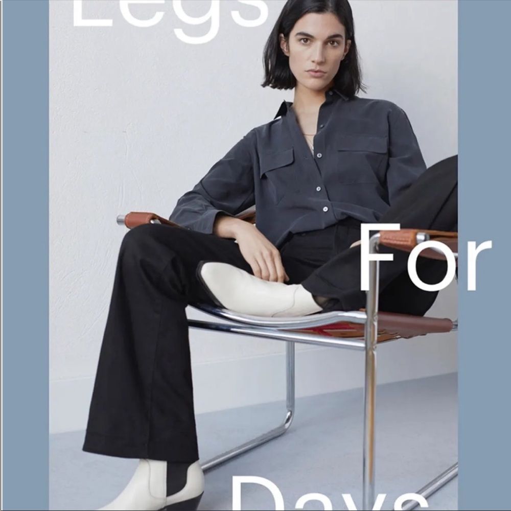 NWT Everlane The High Rise Flare Jean Black size 25 Regular High Stretch